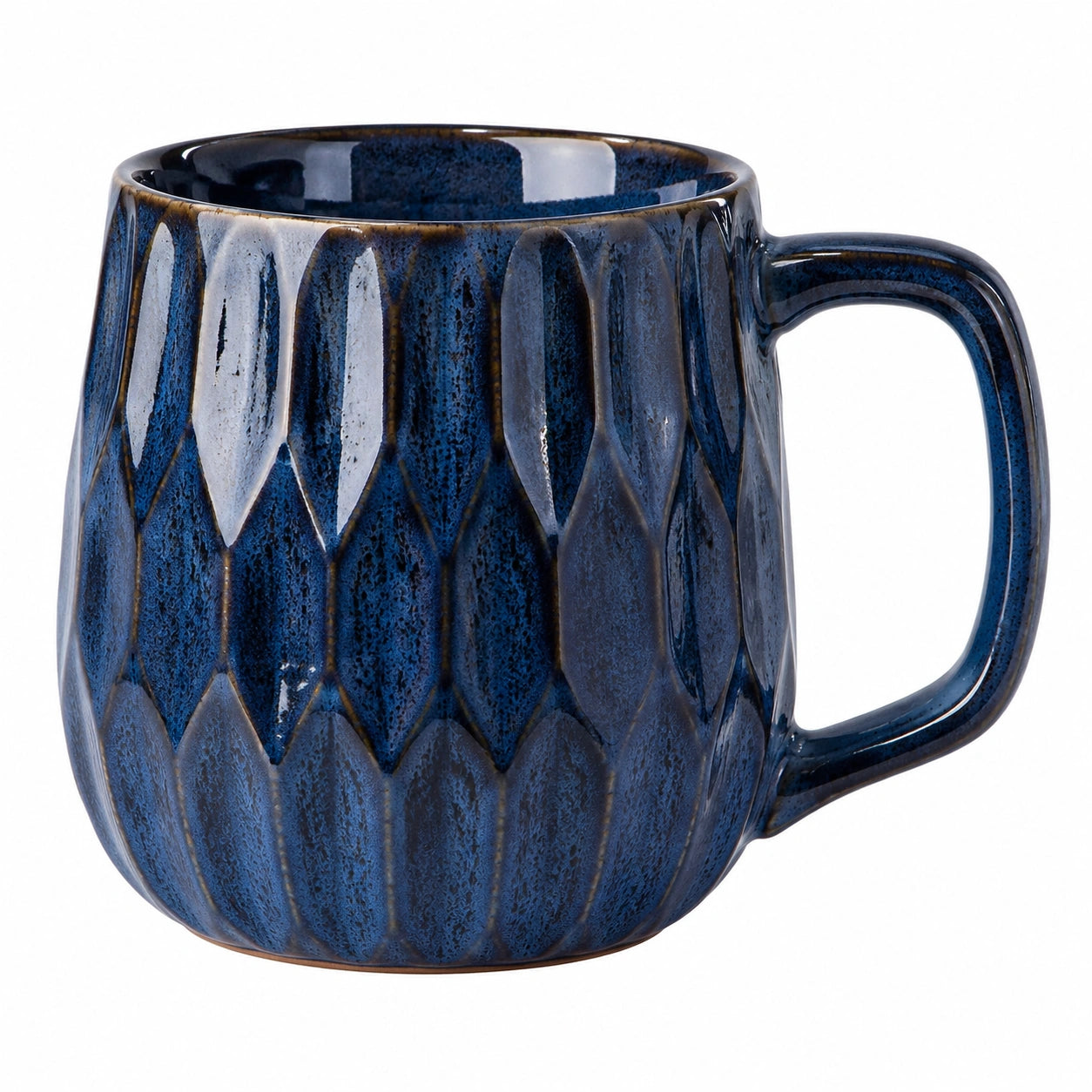 Tazza in ceramica blu 450 ml con manico e rilievo decorativo
